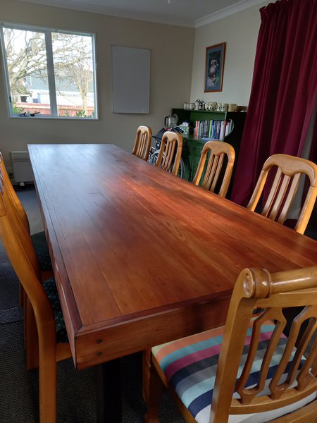 Matai meeting table