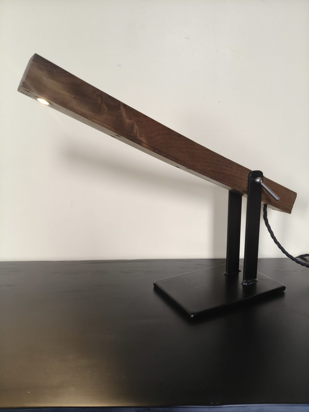 jk bespoke desk lamp (river totara) jk bespoke desk lamp (river totara)